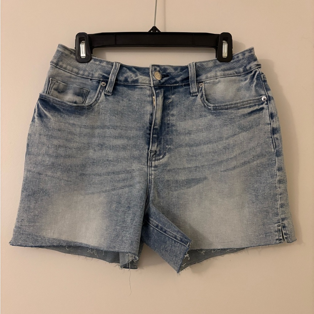 Never Worn! Vigoss Women’s Jean Shorts - Size 30
